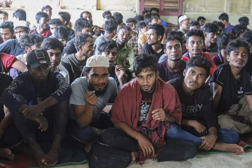 Terdampar di Aceh, 184 pengungsi Rohingya dipaksa turun dari kapal