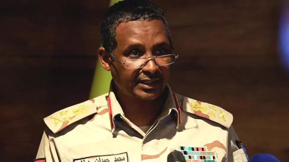 Kelompok paramiliter Sudan mengklaim istana presiden saat pecah kontak senjata
