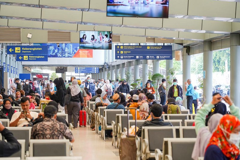 Arus balik hari ini, 43.000 penumpang KA tiba di Jakarta