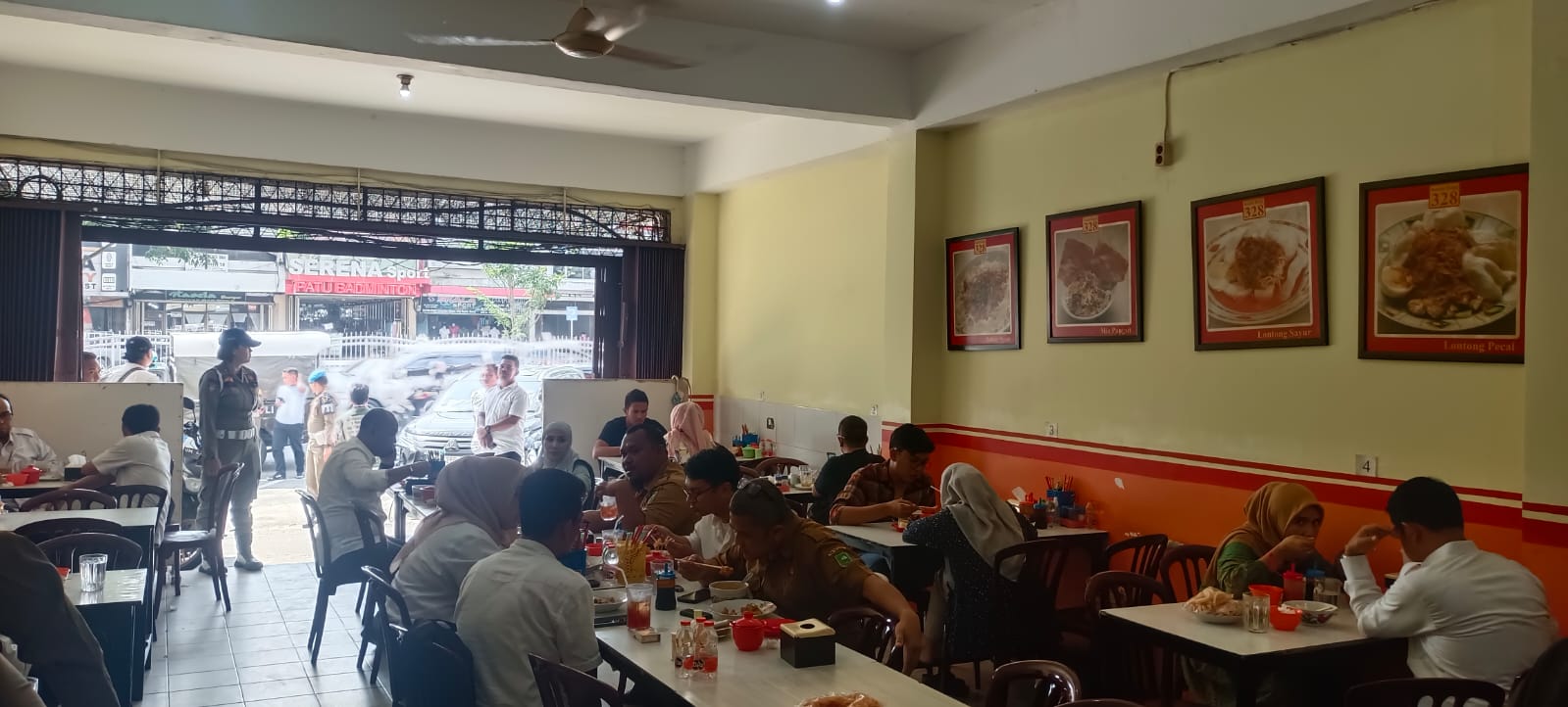 Pj. Wali Kota Pekanbaru siapkan sanksi ASN yang nongkrong saat jam kerja