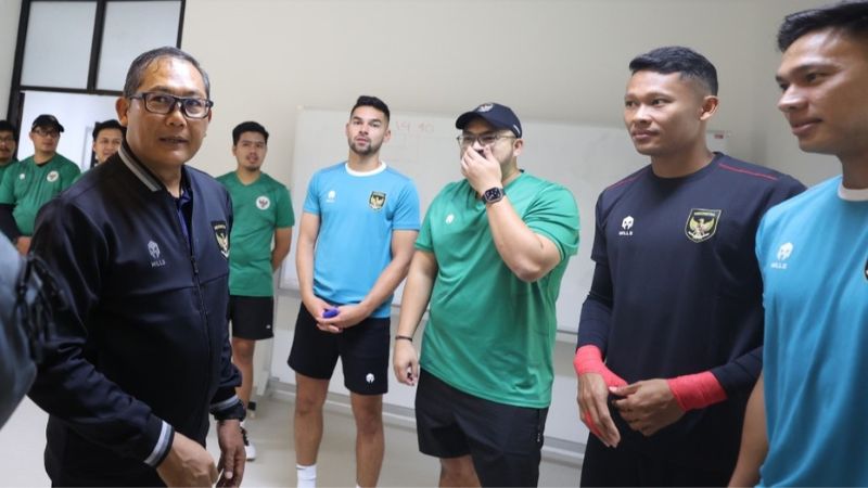 Jelang Indonesia kontra Palestina, baru 15 pemain tiba di Surabaya