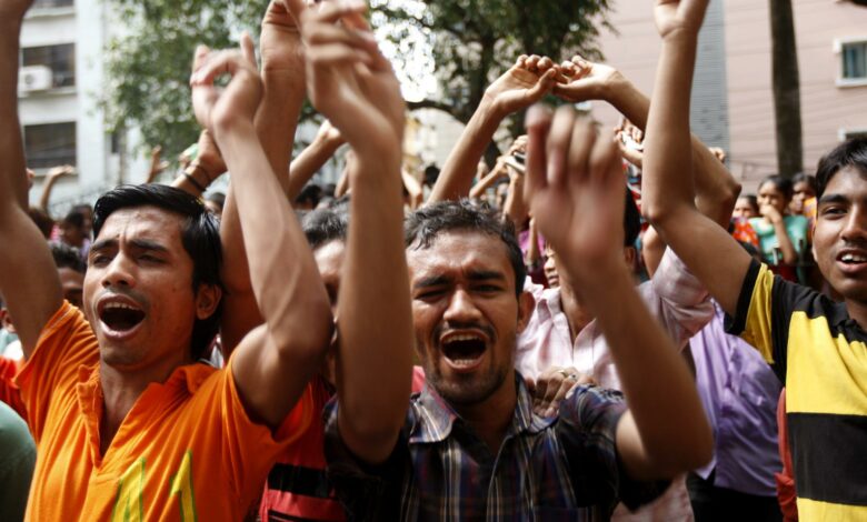Industri garmen Bangladesh diguncang demo setelah seorang buruh dibunuh karena tuntut upah 