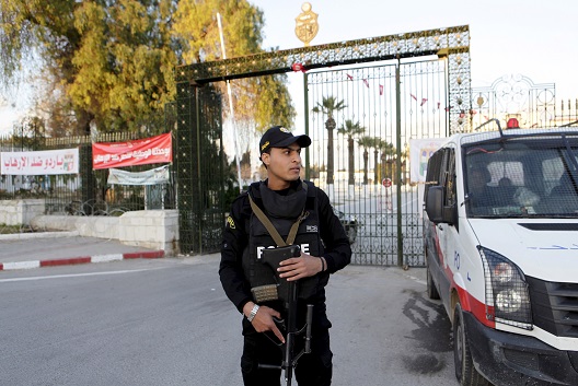 Polisi Tunisia diteror serangan penikaman acak