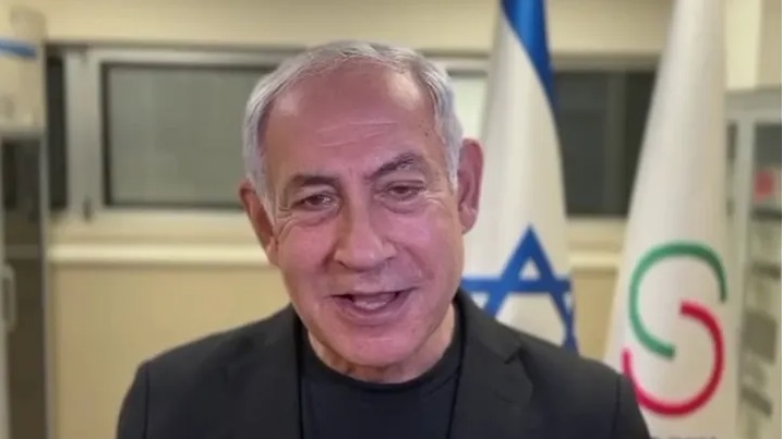 Dehidrasi setelah liburan di Laut Galilea, PM Israel Benjamin Netanyahu dilarikan ke rumah sakit