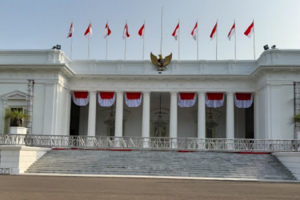 Reshuffle kabinet: Presiden Jokowi lantik menteri baru hari ini