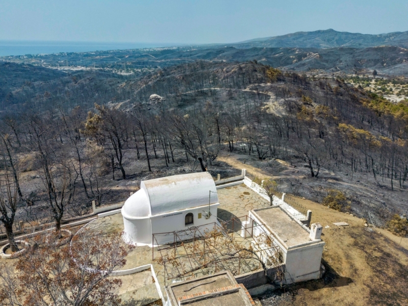 Kebakaran parah landa Yunani: Perdana Menteri tak mau jadikan perubahan iklim jadi alasan