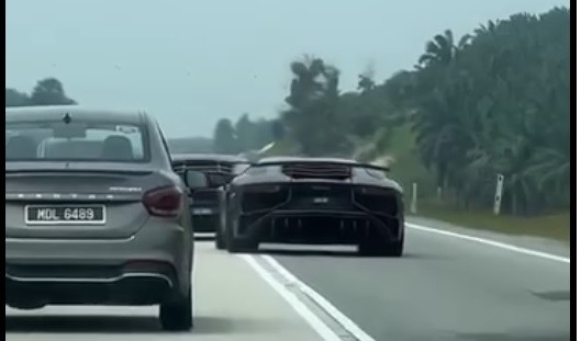 Konvoi Lamborghini ugal-ugalan di tol viral di Malaysia diburu polisi