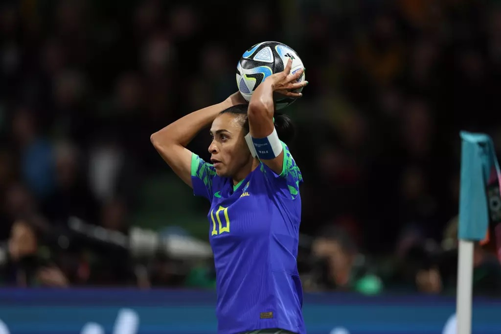 Perpisahan mengharukan bintang timnas putri Brasil, Marta