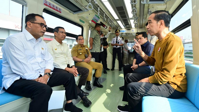 Jokowi harap LRT Jabodebek beroperasi mulai 26 Agustus