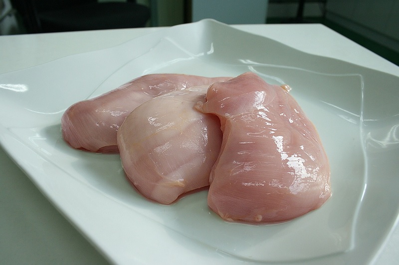 Tips memilih dan olah daging ayam agar proteinnya tak hilang
