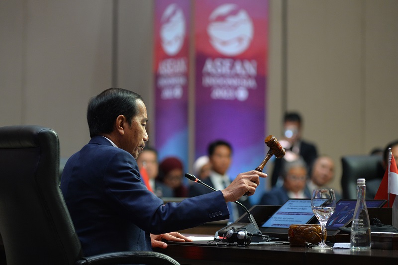 Wujudkan pusat pertumbuhan, Jokowi: ASEAN harus lebih kompak!