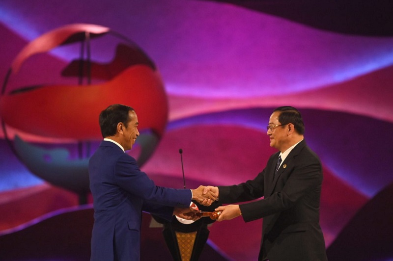Resmi, Indonesia serahkan estafet keketuaan ASEAN ke Laos