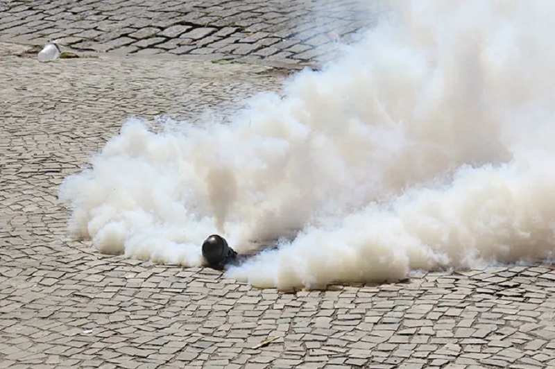 Klarifikasi polisi soal gas air mata kena anak sekolah di Rempang