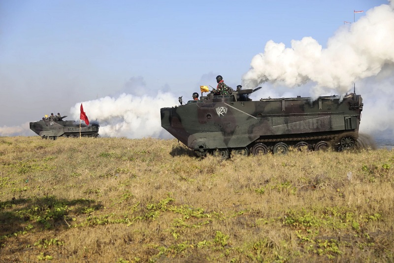 Pasukan Australia dan Indonesia kerahkan tank tempur dalam latihan tempur