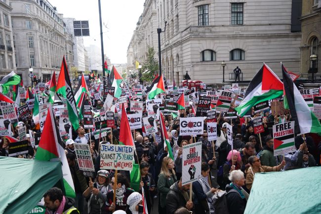 Polisi Inggris didesak tangkap demonstran pro-Palestina yang teriak 'jihad'