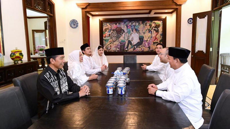 Meyakini komitmen Jokowi netral seperti menunggu Godot
