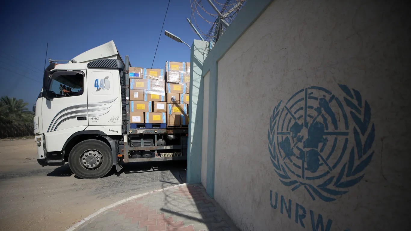 PBB tunduk pada izin Israel agar bisa isi bahan bakar di penyeberangan Rafah