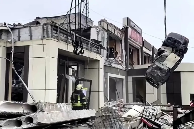 Ukraina hancurkan toko roti di Lysychansk tewaskan 28 warga