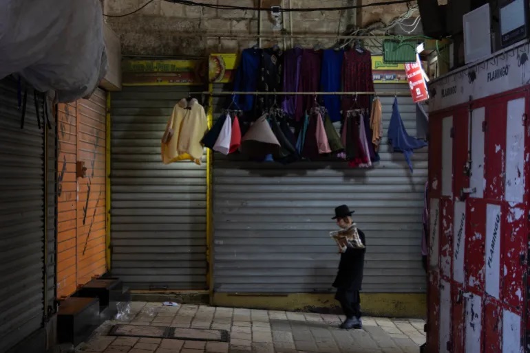Di Kota Tua Yerusalem, ‘pengepungan’ Israel memaksa toko-toko Palestina tutup