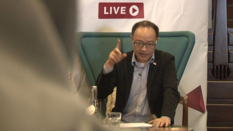 Direktur Utama PT Martina Berto Bryan Tilaar membagi pengalamannya di diskusi Alinea Live, Jumat (23/11). Alinea.id/Ahmad Rifwanto