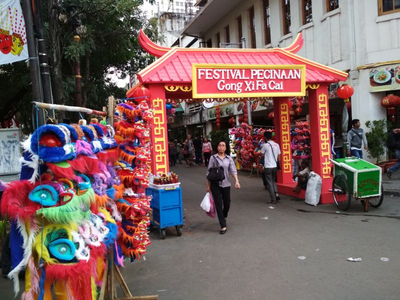 Pintu masuk ke arah Pancoran Chinatown Point, Jakarta Barat. (Alinea.id/Nanda Aria Putra).