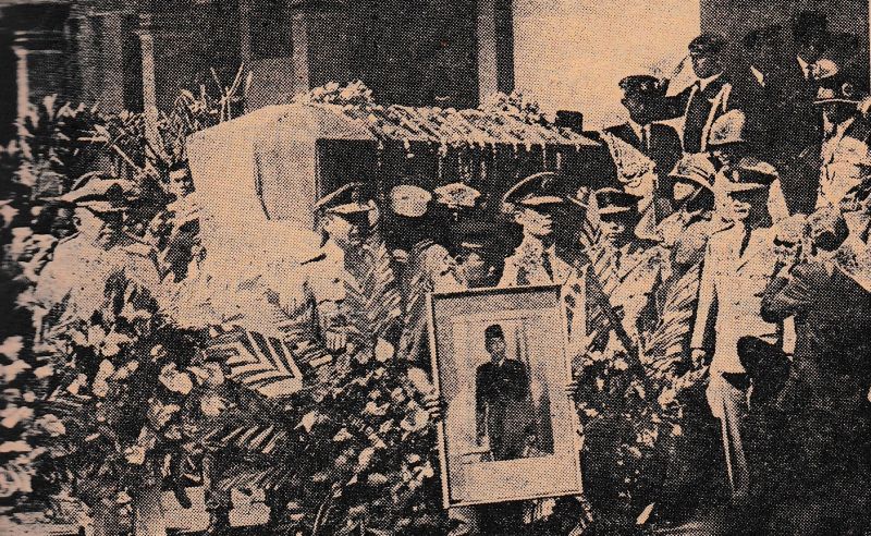 Upacara pemakaman Bung Karno. /Varia, 20 Juli 1970.