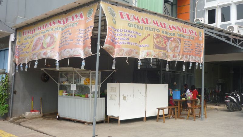 Rumah makan Naraya yang menyediakan sup buntut di bilangan Tambora, Jakarta Barat. (Alinea.id/Robertus Rony Setiawan).