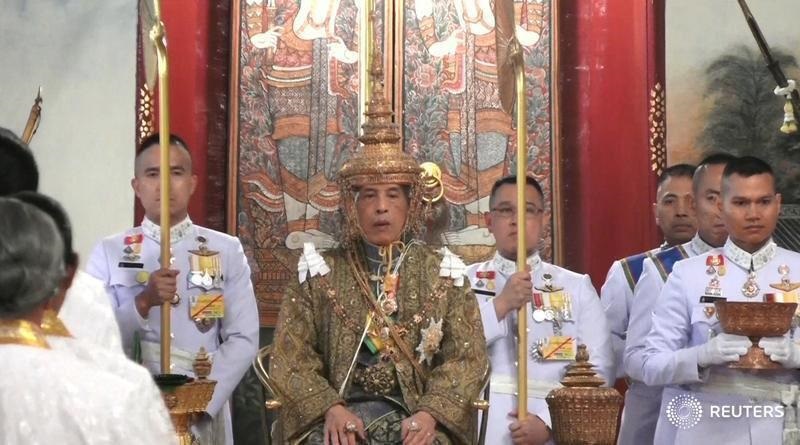 Upacara penobatan Raja Thailand Maha Vajiralongkorn. / Reuters