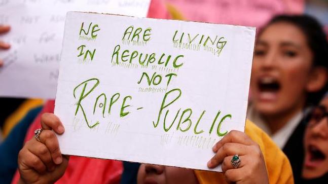 Ilustrasi protes perempuan pada pelecehan seksual di taksi online India./ India Today