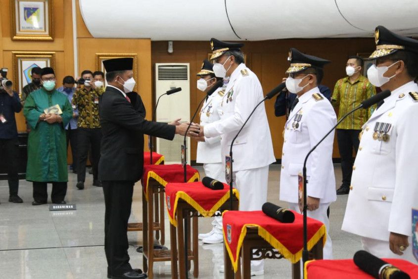Mendagri Tito Karnavian melantik lima penjabat gubernur di  Gedung Sasana Bhakti, Kemendagri, Jakarta Pusat, 12 Mei 2022. /Foto dok. Kemendagri)