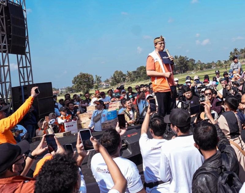 Bakal calon presiden (capres) Koalisi Perubahan, Anies Baswedan, saat berpidato di depan kader, relawan, dan simpatisan PKS di Tasikmalaya, Jawa Barat, Sabtu (2/9/2023)./Foto Instagram Anies Baswedan/@aniesbaswedan