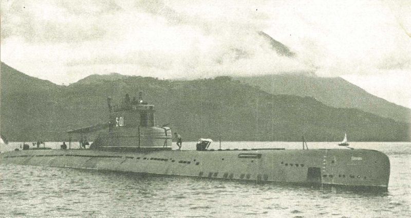 Kapal selam Tjakra 401 dalam sebuah latihan./Commons.wikimedia.org.