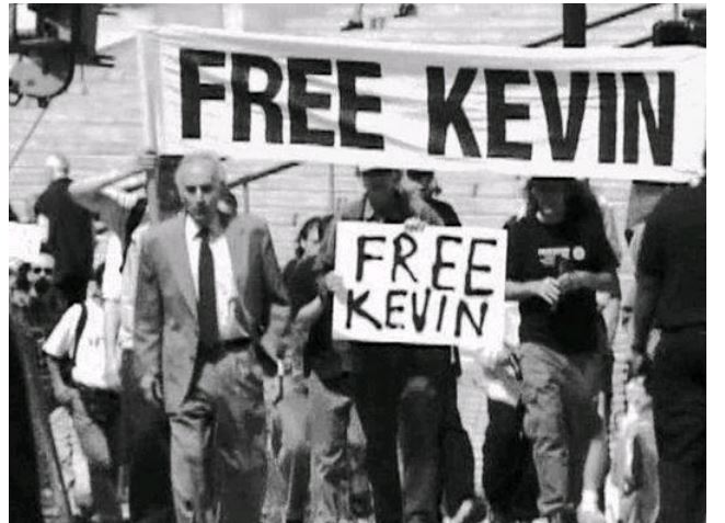 Aksi protes menentang penangkapan Kevin Mittnick. /Foto repro.