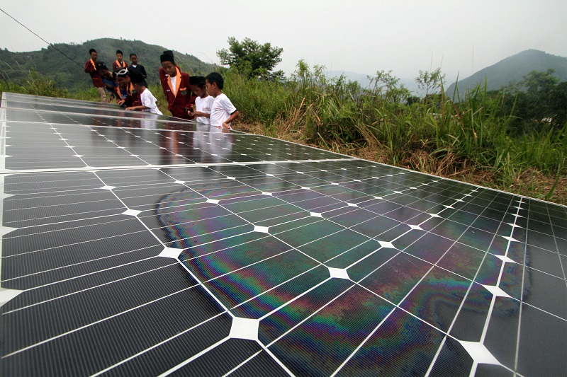 Sinar surya jadi energi terbarukan tersandung kebijakan