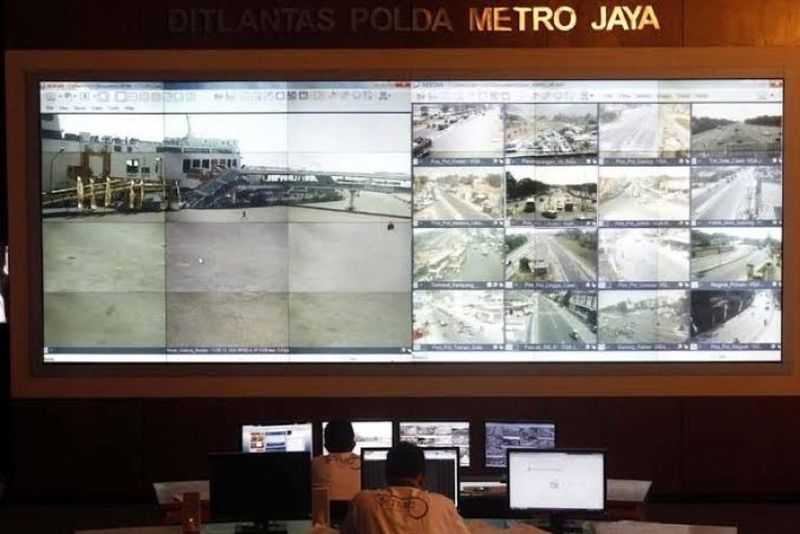 Ruang pemantauan sistem electronic traffic law enforcement (ETLE) Polda Metro Jaya./Foto ntmcpolri.info