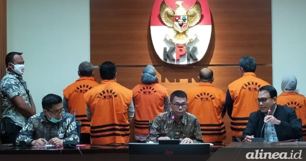 Kongkalikong Dugaan Korupsi Bupati Kutai Timur Dan Istrinya