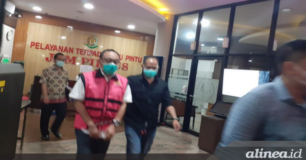 Jadi Tersangka Korupsi, Bekas Dirut BTN Langsung Ditahan