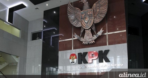 KPK Geledah Kantor Bupati Bintan