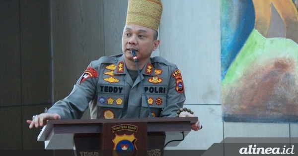 Sidang etik dan pidana Teddy Minahasa berjalan paralel