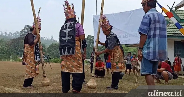 DPR didesak segera sahkan RUU Masyarakat Hukum Adat