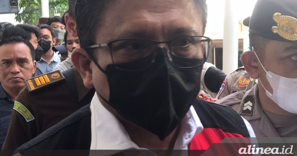 Sambo cekik leher Brigadir J dalam adegan pembuka penembakan