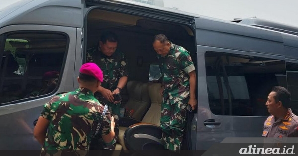 Sinergisi TNI-Polri, Yudo Margono pamer foto bersama istri