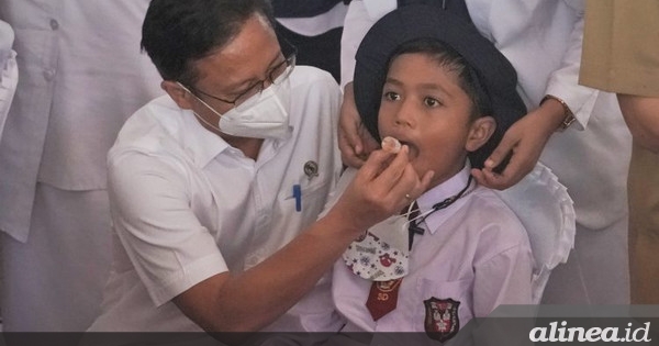 Menkes Budi ajak orang tua beri anak imunisasi polio lengkap