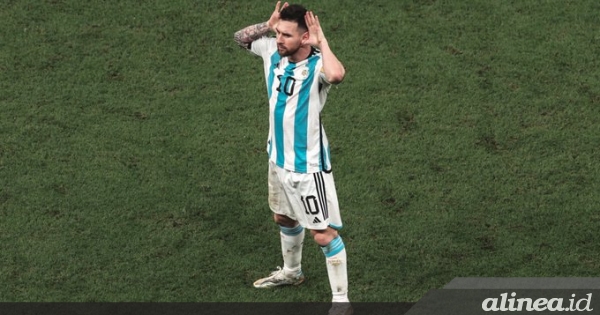 Alasan Messi melabrak Louis van Gaal