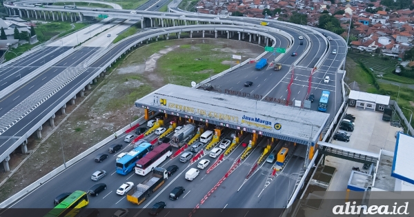 Volume kendaraan di gerbang tol menuju Bandara Soetta naik