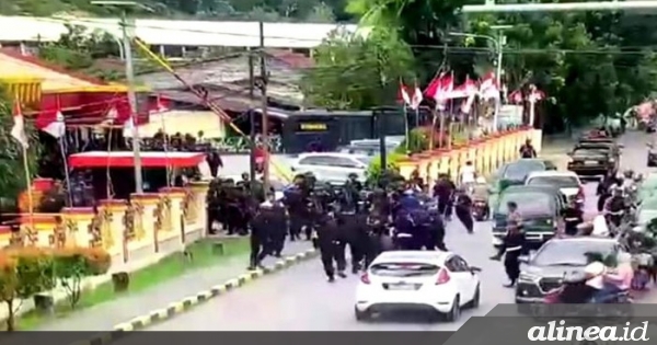 Kepolisian kembalikan masyarakat yang sempat diamankan saat kericuhan penangkapan Lukas Enembe