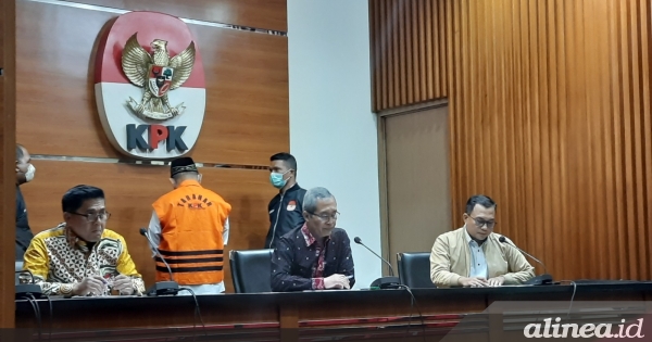 KPK tetapkan eks Bupati Sidoarjo Saiful Ilah jadi tersangka