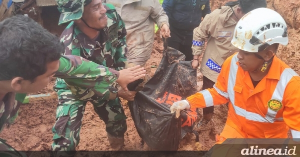 Tim gabungan temukan 11 jenazah tanah longsor di Natuna