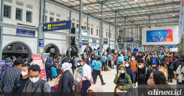 38 Ribu orang mudik dari Stasiun Gambir dan Pasar Senen hari ini