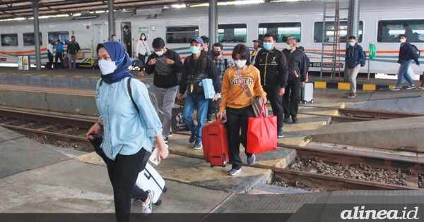 Dicabut, kewajiban memakai masker di transportasi umum